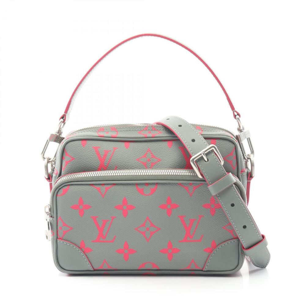 Louis Vuitton Nil Monogram Glow handbag Gray pink